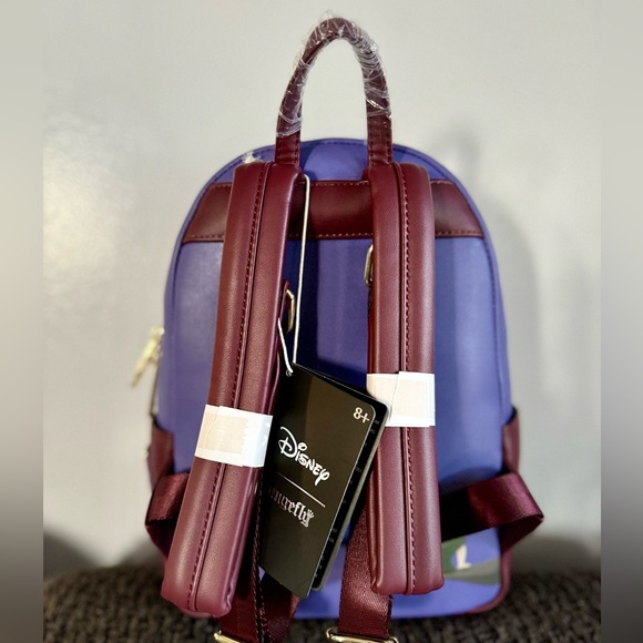 The Hunchback of Notre Dame loungefly! - Picture 4 of 6